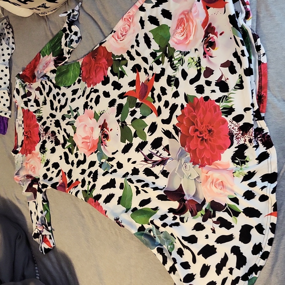 Snow Leopard Nuggles Dress size 14